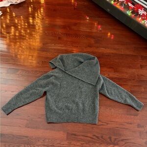 Women’s Zara Grey Sweater (size S)